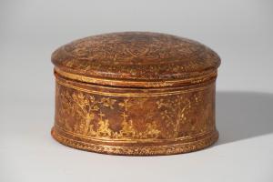 Venice, (Late 18th Century - Early 19th Century), Round tobacco box, leather and arte povera